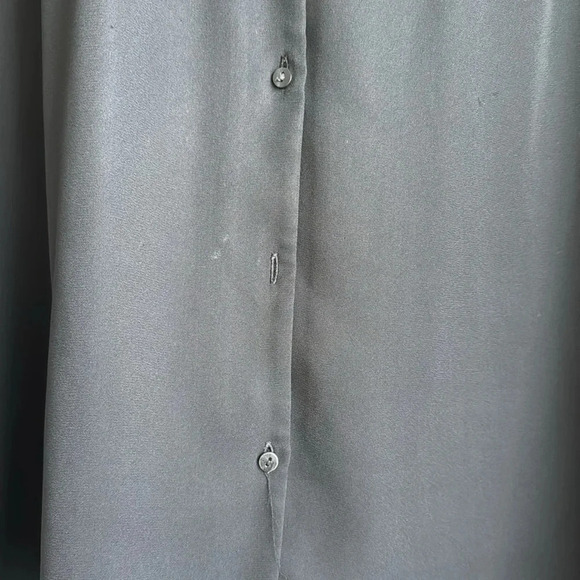 Black V-Neck Blouse - Picture 3 of 4